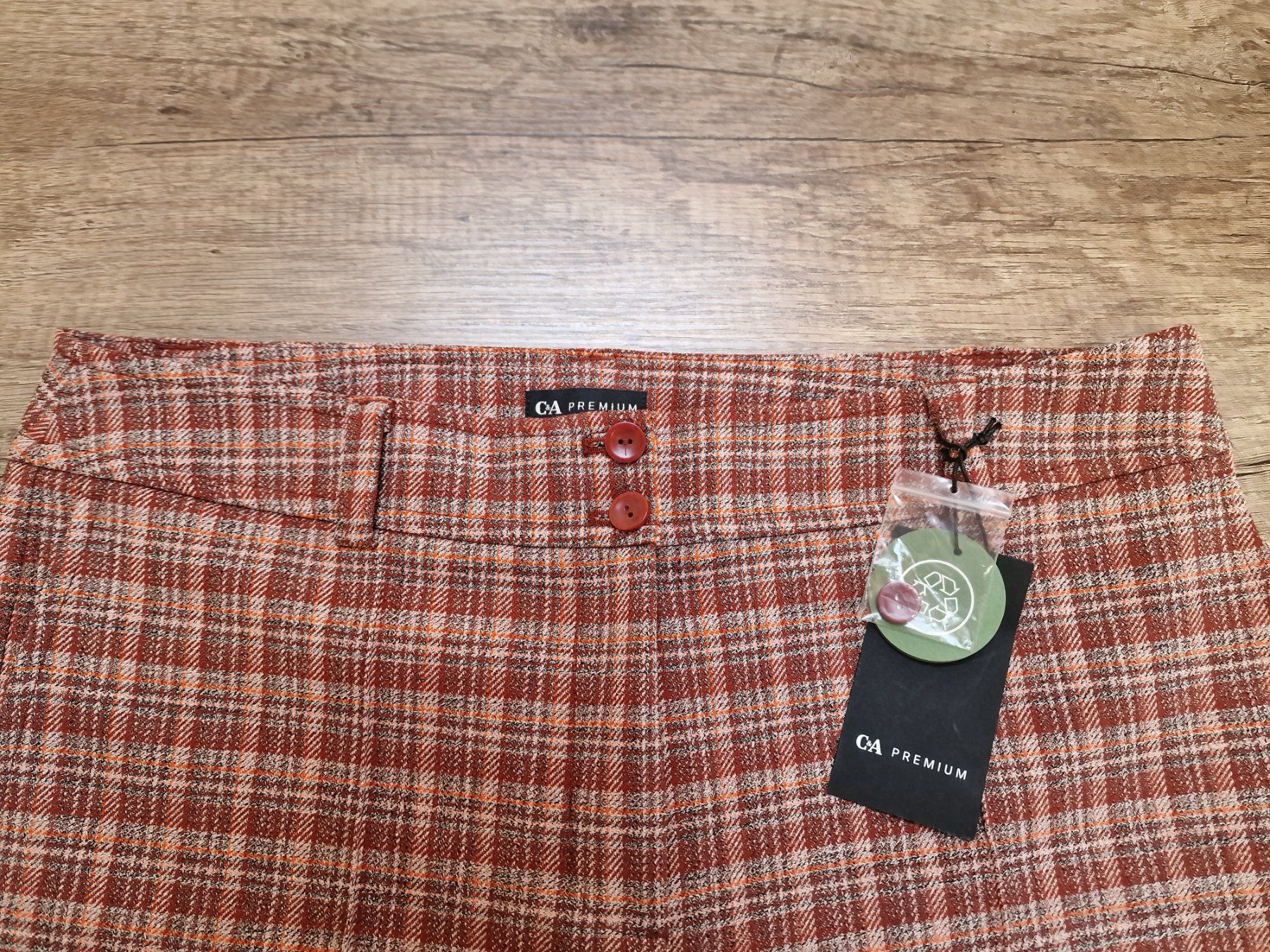 C&A Hosen: Hose C&A Prenium farbig 40 NEU!!! – Neu und originalverpackt aus Falera von Fudax 1