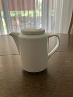 Teekanne weiss Keramik mit Deckel guter Zustand 0.5 Liter