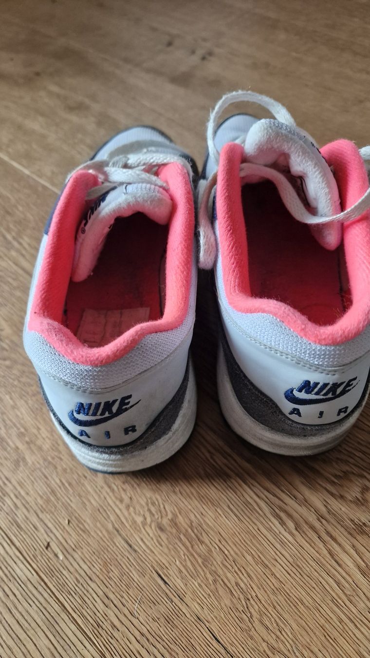 Nike Scarpe da donna: Nike Air – Usato da Alpnach Dorf venduto da Schanein 2