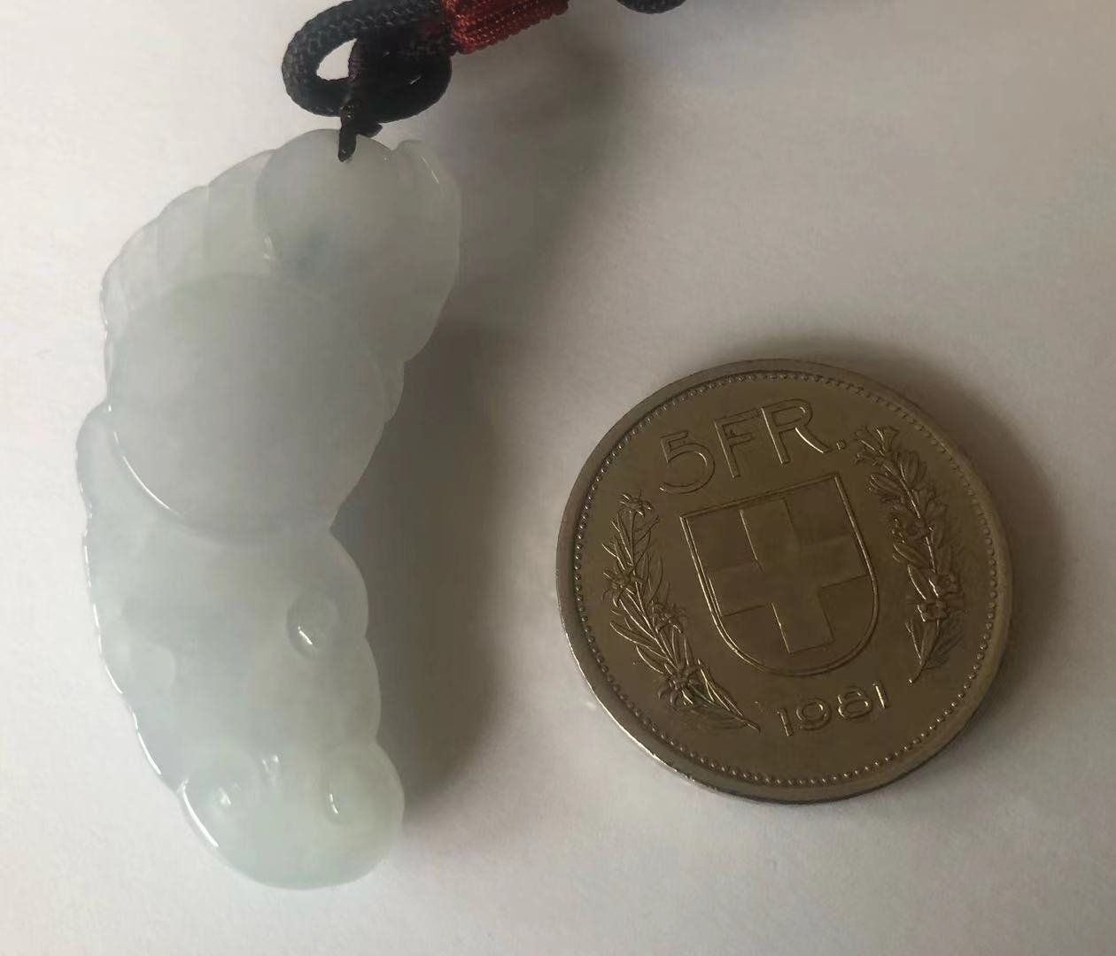 Ciondoli: Jade-Pferdeanhänger, handgeschnitzt – Nuovo e nell'imballaggio originale da Bubendorf venduto da JadeParadise 2