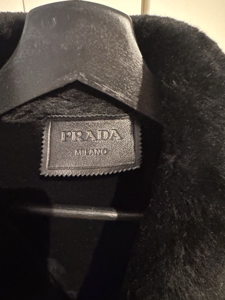 Prada Mäntel: Prada Lammfellmantel – Gebraucht aus Jonschwil von adiii96 1