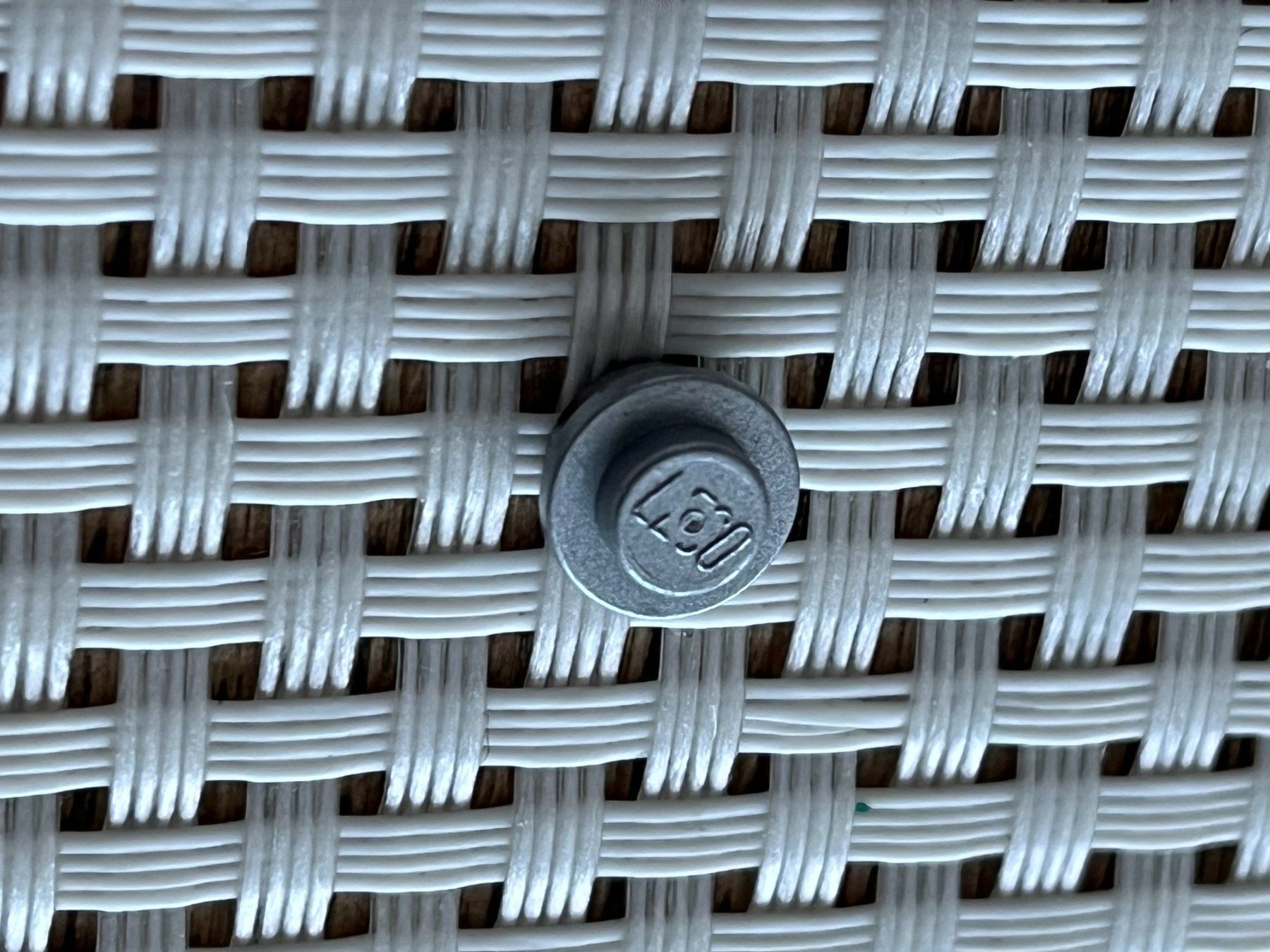 Lego Spielzeuge: Lego Technik chrom silber 1x1 rund flach LotF – Gebraucht aus Buochs von Techtelmechtel