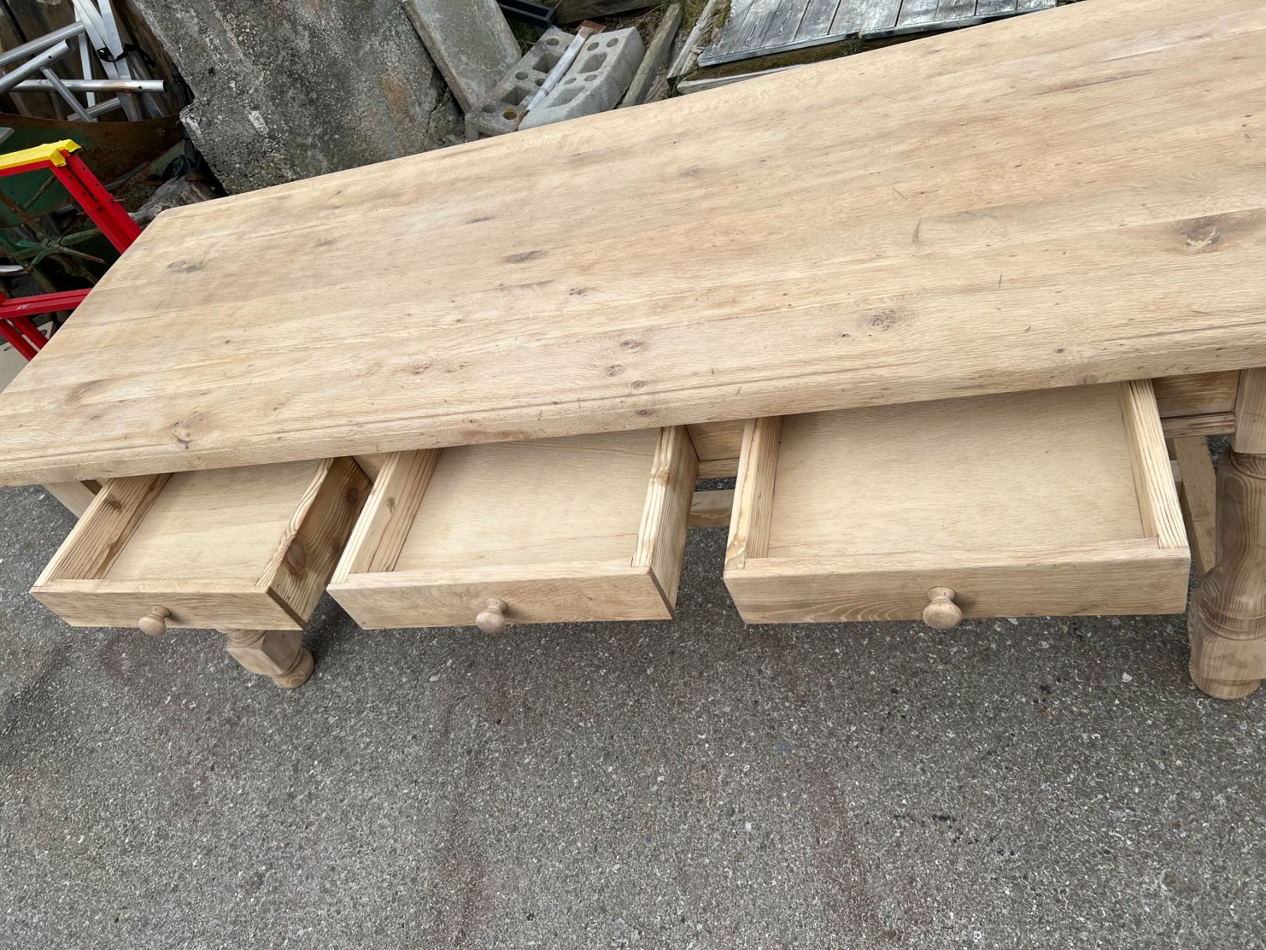 Tavoli: ART 1049-G Table chêne sablé – Usato da Pont-La-Ville venduto da BCMGLEAL 4