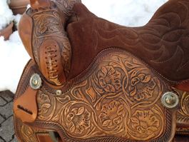 Western Saddle - Leather Tooled