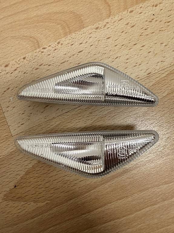Tutti pezzi di ricambio auto: BMW E70 X5 Seitenblinker – Nuovo e nell'imballaggio originale da Fislisbach venduto da dreams02