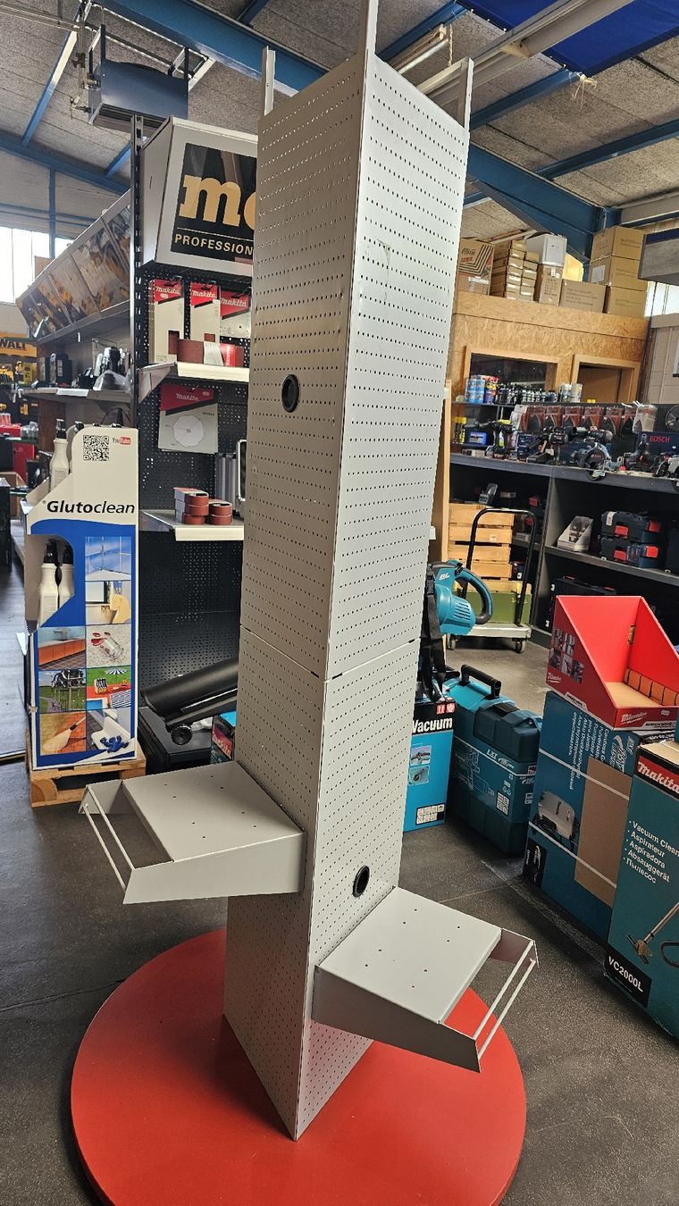 Sonstige Dekorationen & Accessoires: Verkaufsständer ab Fr.1.- – Gebraucht aus Koppigen von Bracher_Mail-House 2