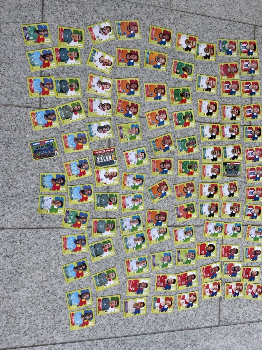 Sticker: 102 panini sticker – Usato da Thalwil venduto da Baboo010