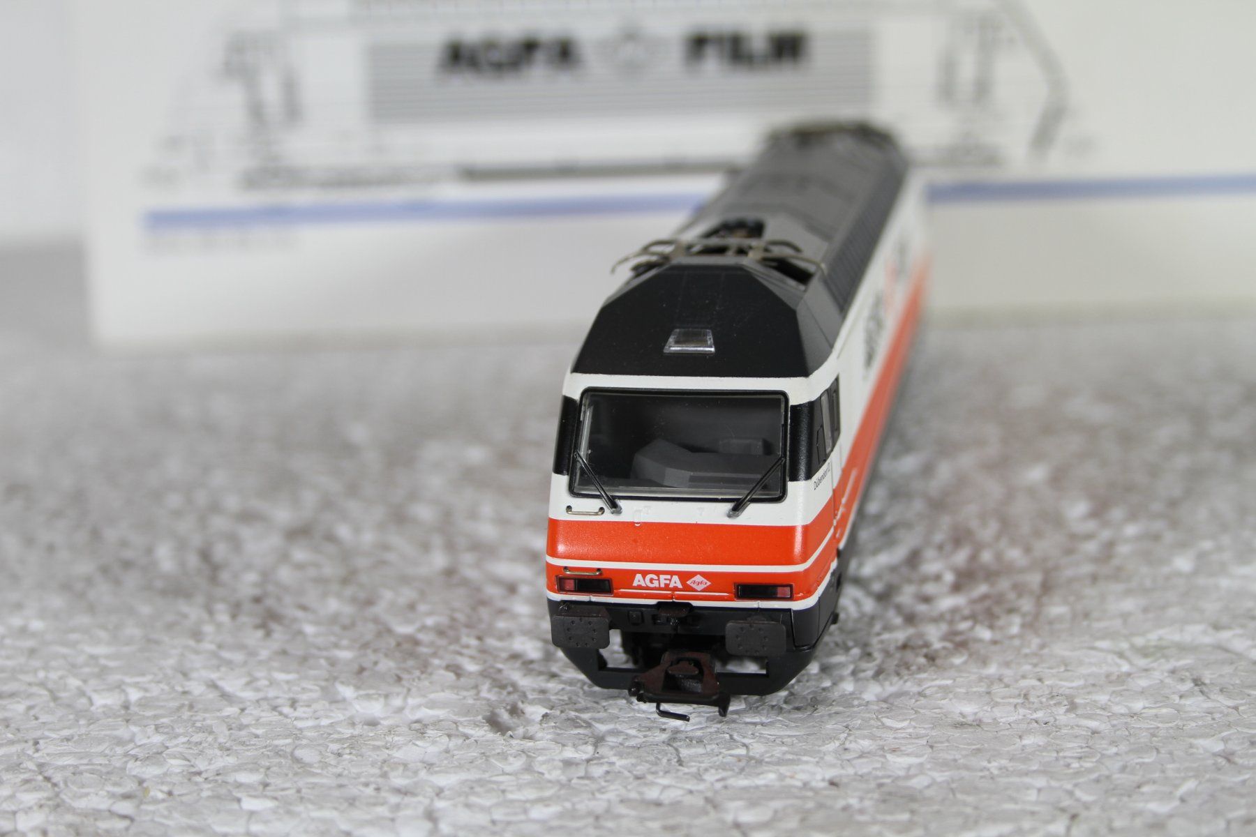 Märklin Modellini di ferrovie: Märklin 83463 SBB Re 460 Agfa – Usato da Triesen venduto da gleis8 5