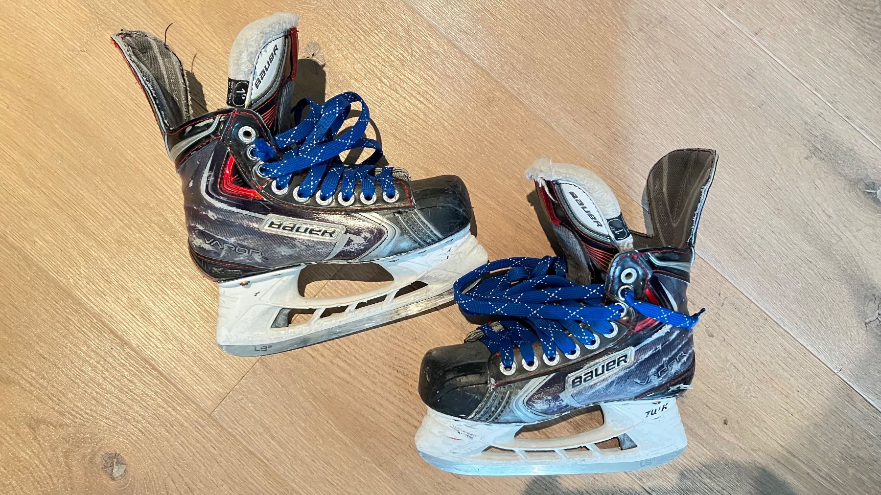 Bauer Pattini da ghiaccio: Schlittschuhe Kinder Gr. EU 33.5 – Usato da Wallisellen venduto da dickenmann