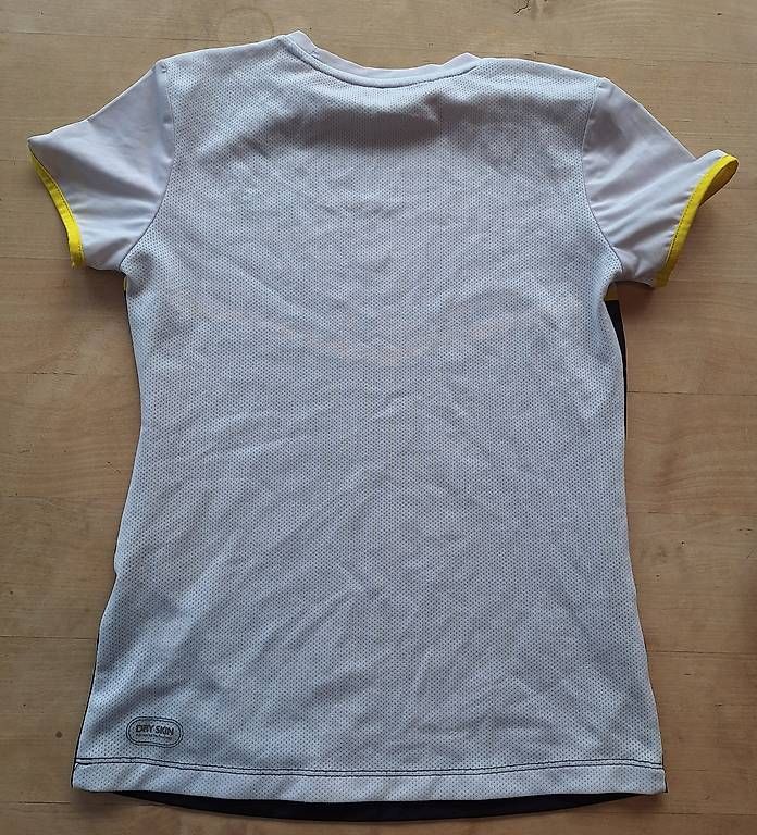 Lotti & Set di vestiti: Ellesse Sportkombi Gr.140 – Usato da Seewis-Dorf venduto da GAGAGAGSGAGA 2