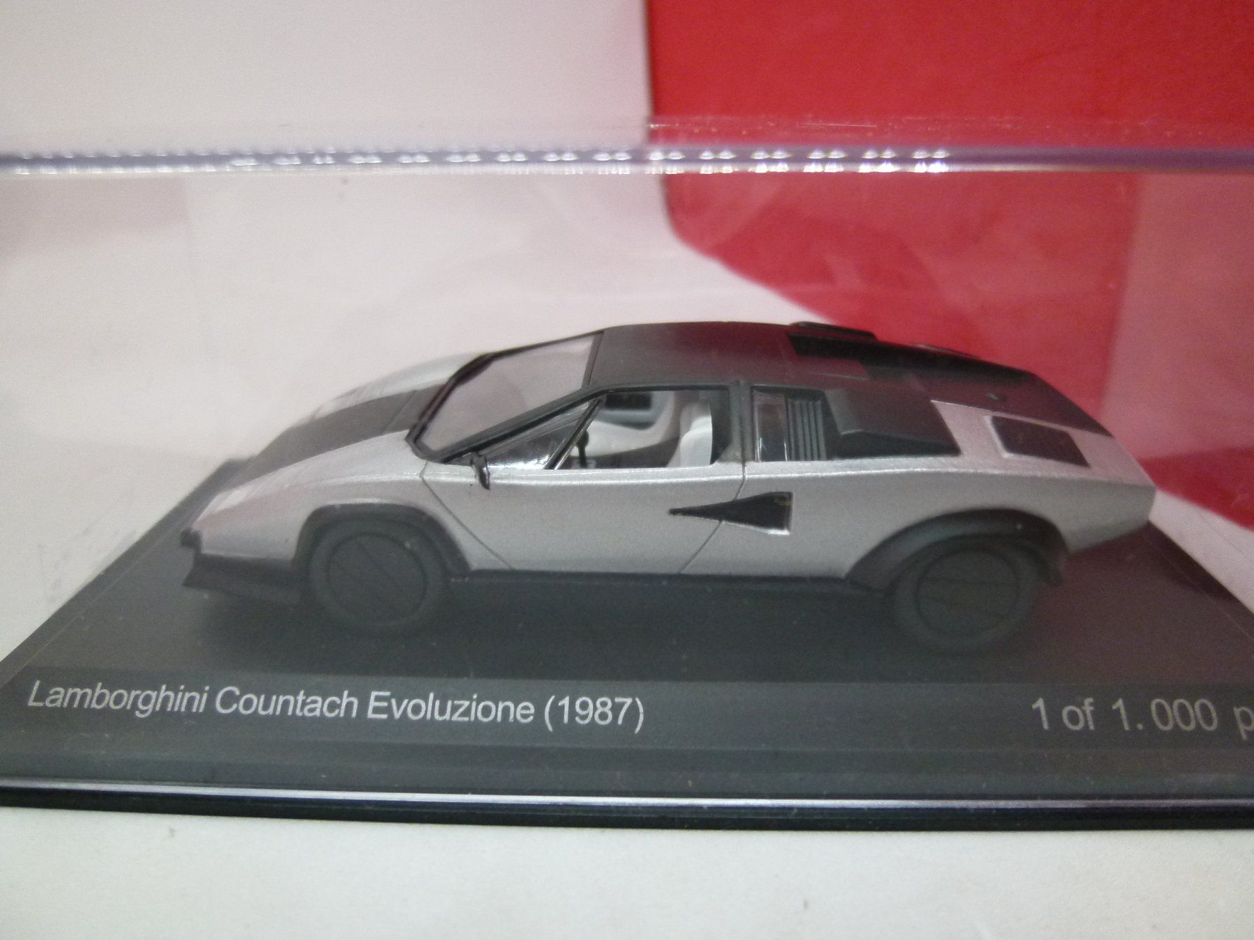 Lamborghini Modellini d'auto: Lamborghini Countach Evoluzione 1987 - 1/1000pcs Leo Models – Nuovo (secondo la descrizione) da Reiden venduto da mondial2