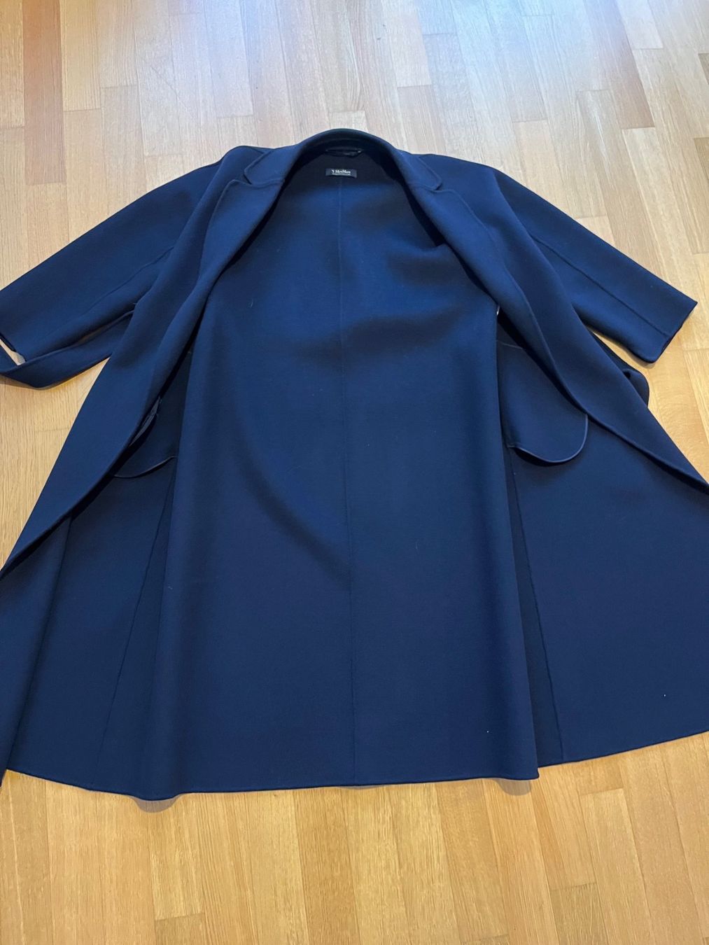 Cappotti: S MAX MARA Mantel 100% Wolle – Usato da Luzern venduto da Aleoschli 4