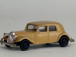 VE1-  Brekina Citroen Six beige