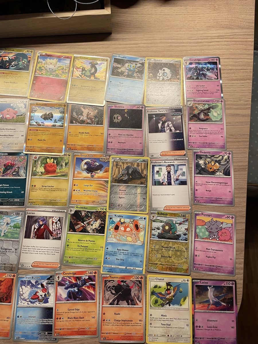 Pokémon Carte collezionabili: 100 cartes Pokémon!! – Usato da Rolle venduto da abbesses 7