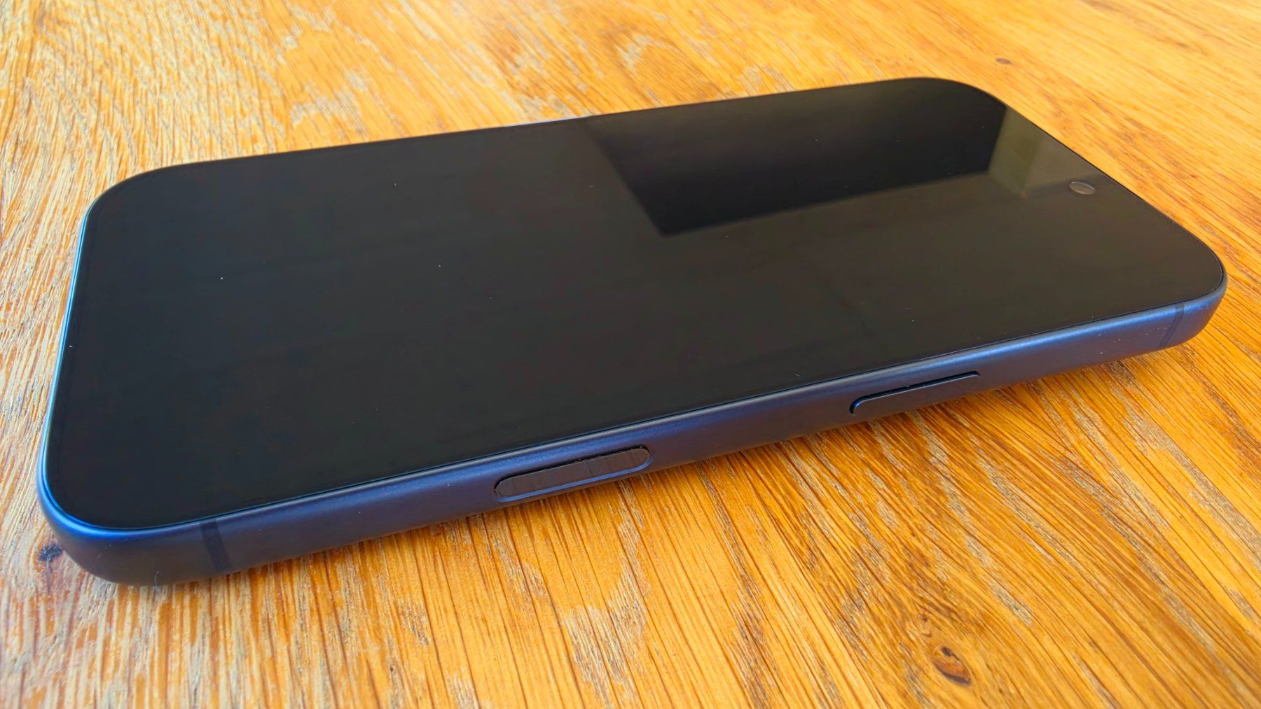 Apple Portables: iPhone 17 Pro, Deep Blue, 256GB – Neuf (Voir description) à Cully par dev6 1