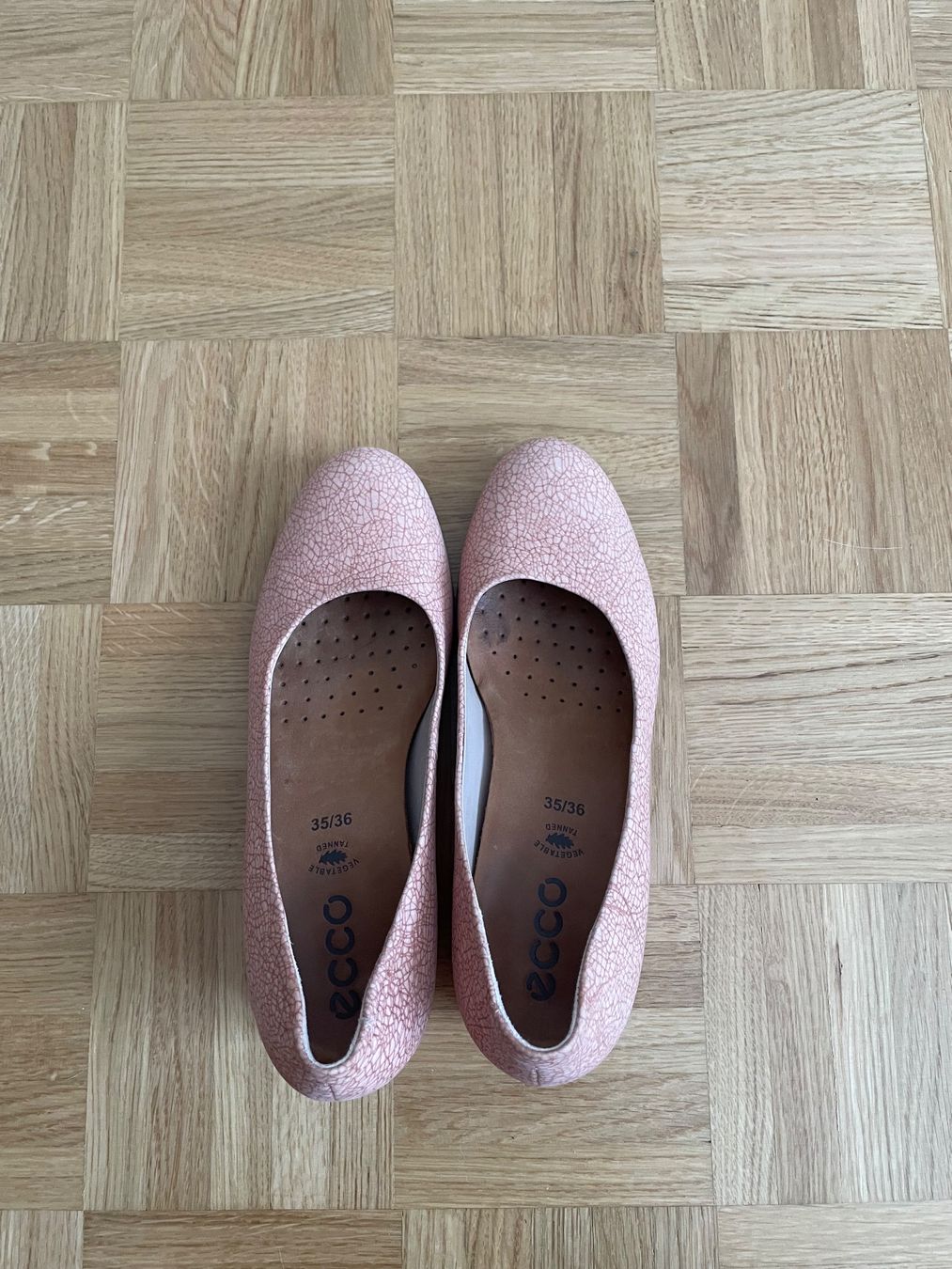 Ecco Scarpe da donna: ECCO Schuhe Rosa niedriger Absatz – Usato da Stallikon venduto da ferryboat 1