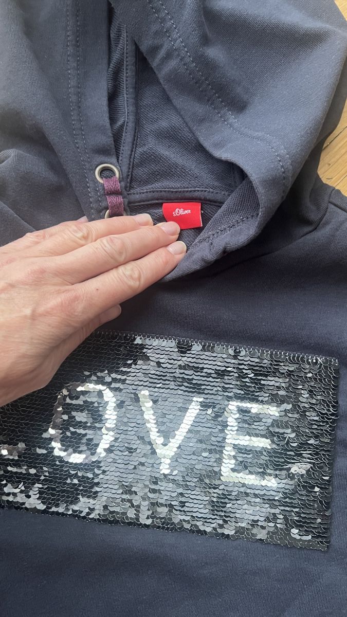 S.Oliver Pullover & Sweatshirts: S. Oliver Kapuzen Pullover dunkelblau Gr. 164 – Gebraucht aus Tagelswangen von Bomu 1