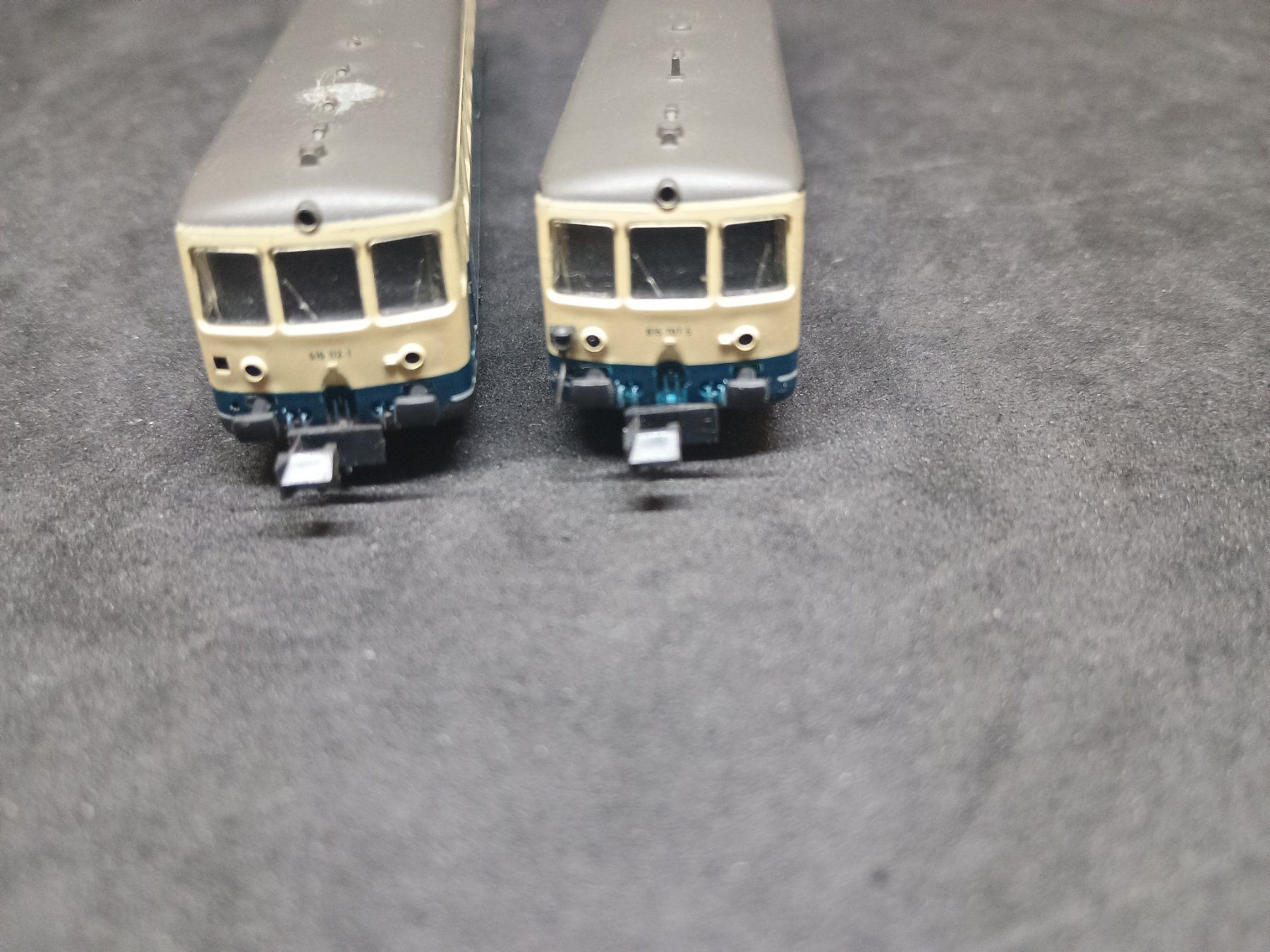 Hobbytrain Modellini di ferrovie: Spur N, DB BR 515 zwei teilig – Usato da Bätterkinden venduto da hobbycha 4