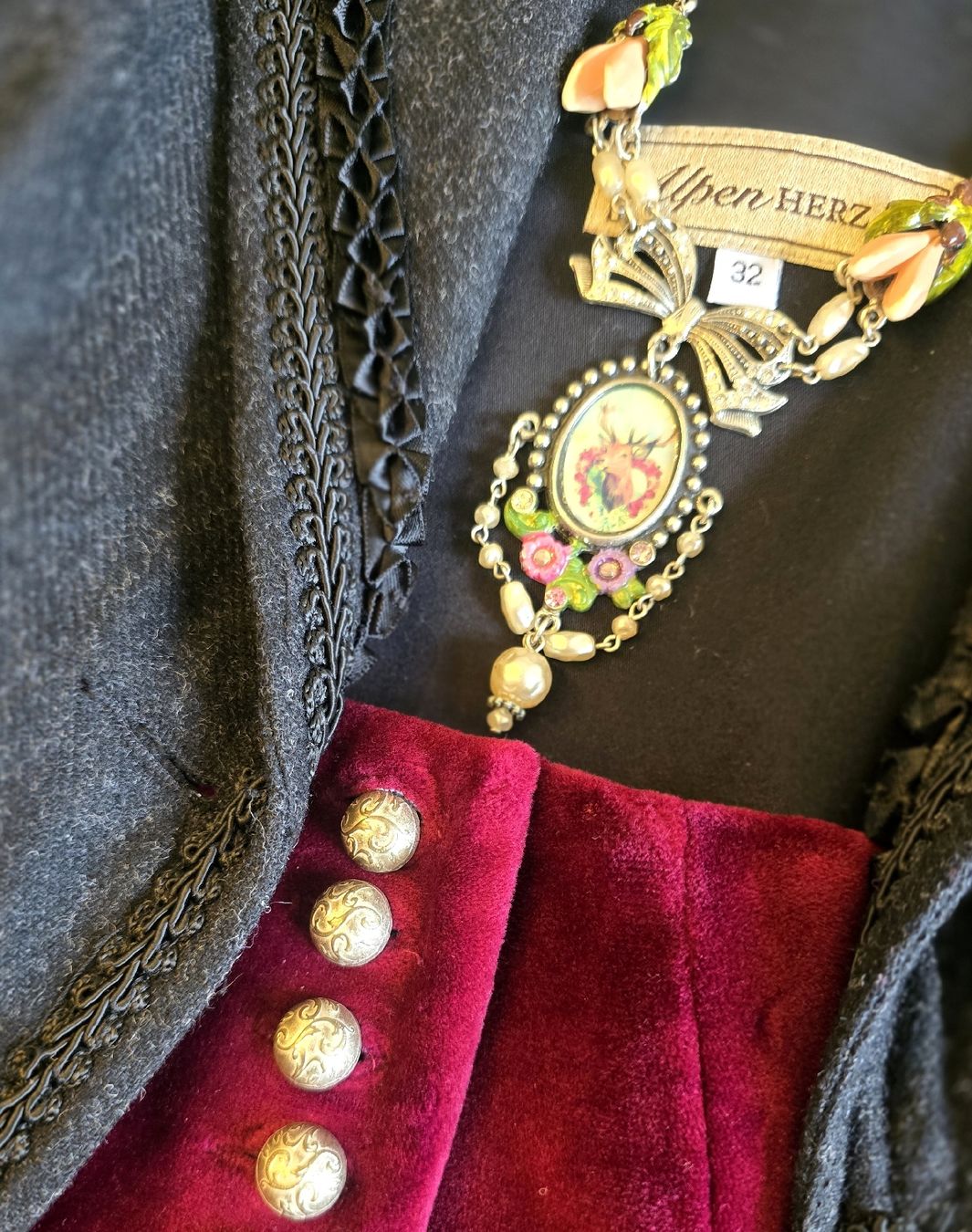 Krüger Vestiti: Dirndl Oktoberfest Wiesn – Usato da Zollikon venduto da C.fromParis 5