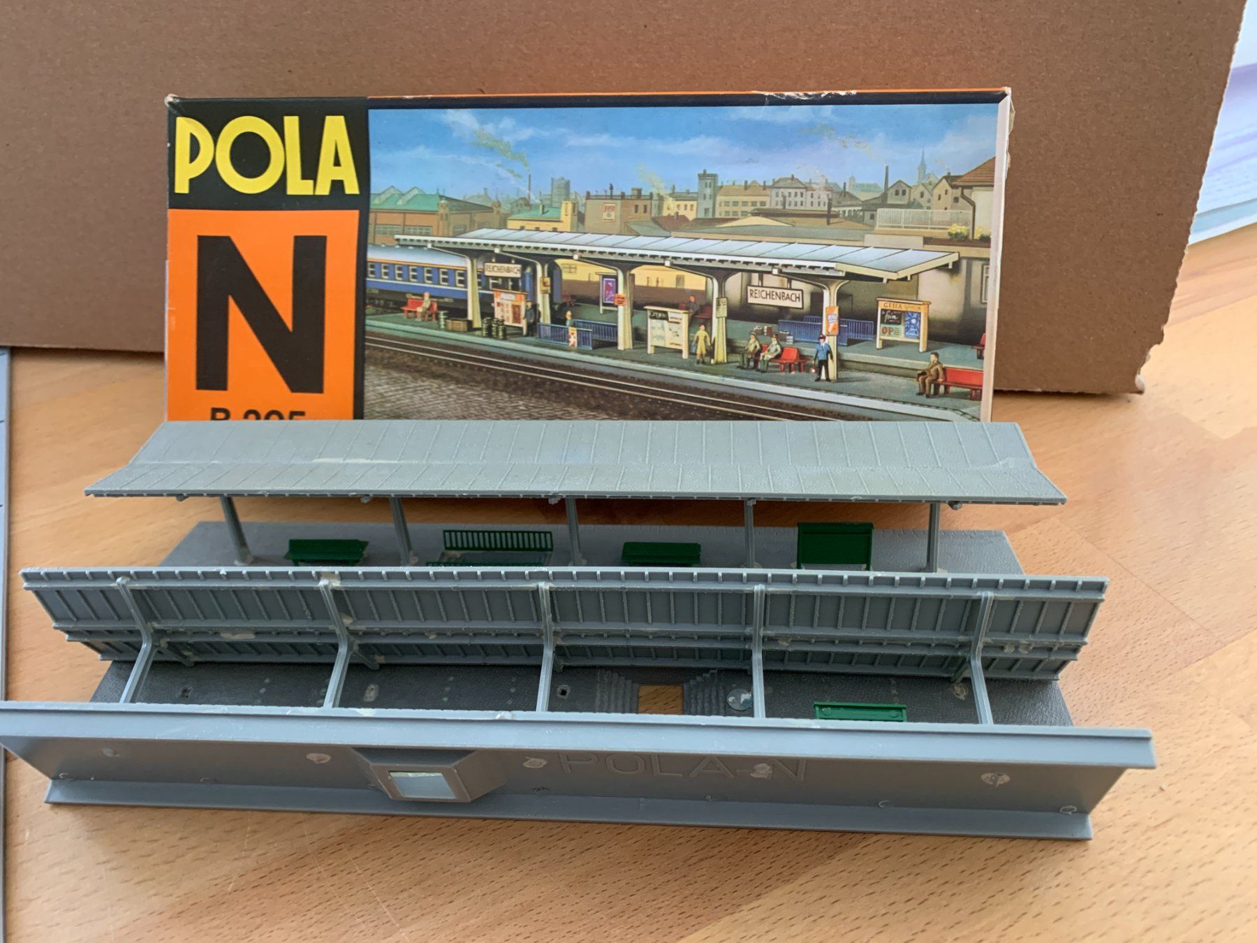 Modelleisenbahnen: Bahnsteig von POLA – Neu und originalverpackt aus Belp von capowiga