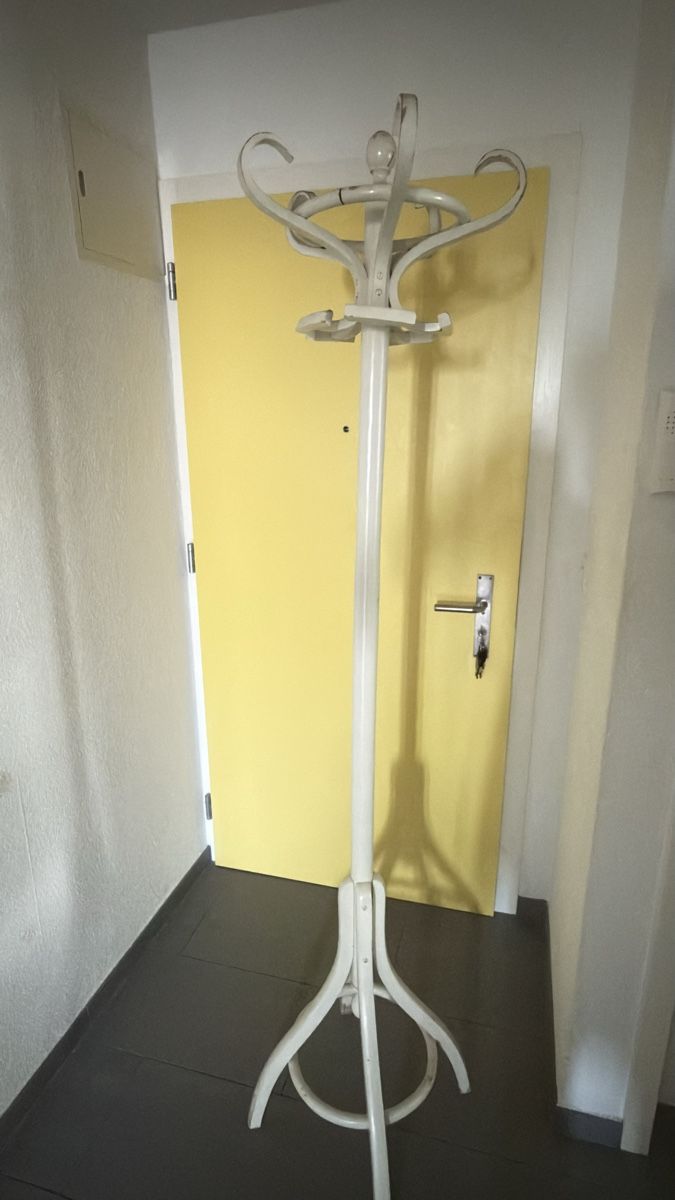 Porte manteau: Garderobenständer – D'occasion à Wetzikon ZH par vit_c7q2