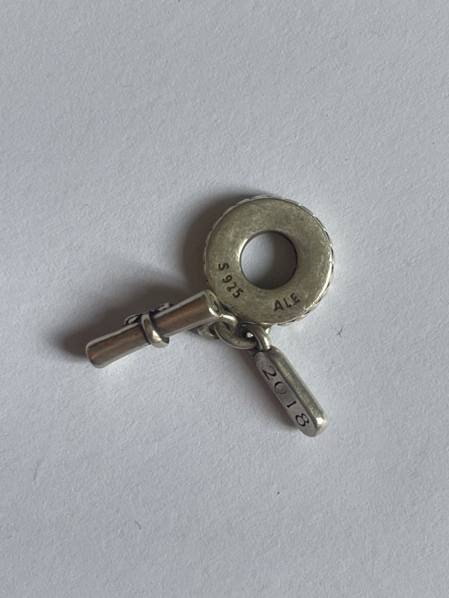 Pandora Ciondoli: Pandora charm Schriftrolle – Usato da Zürich venduto da regenwetter100 1