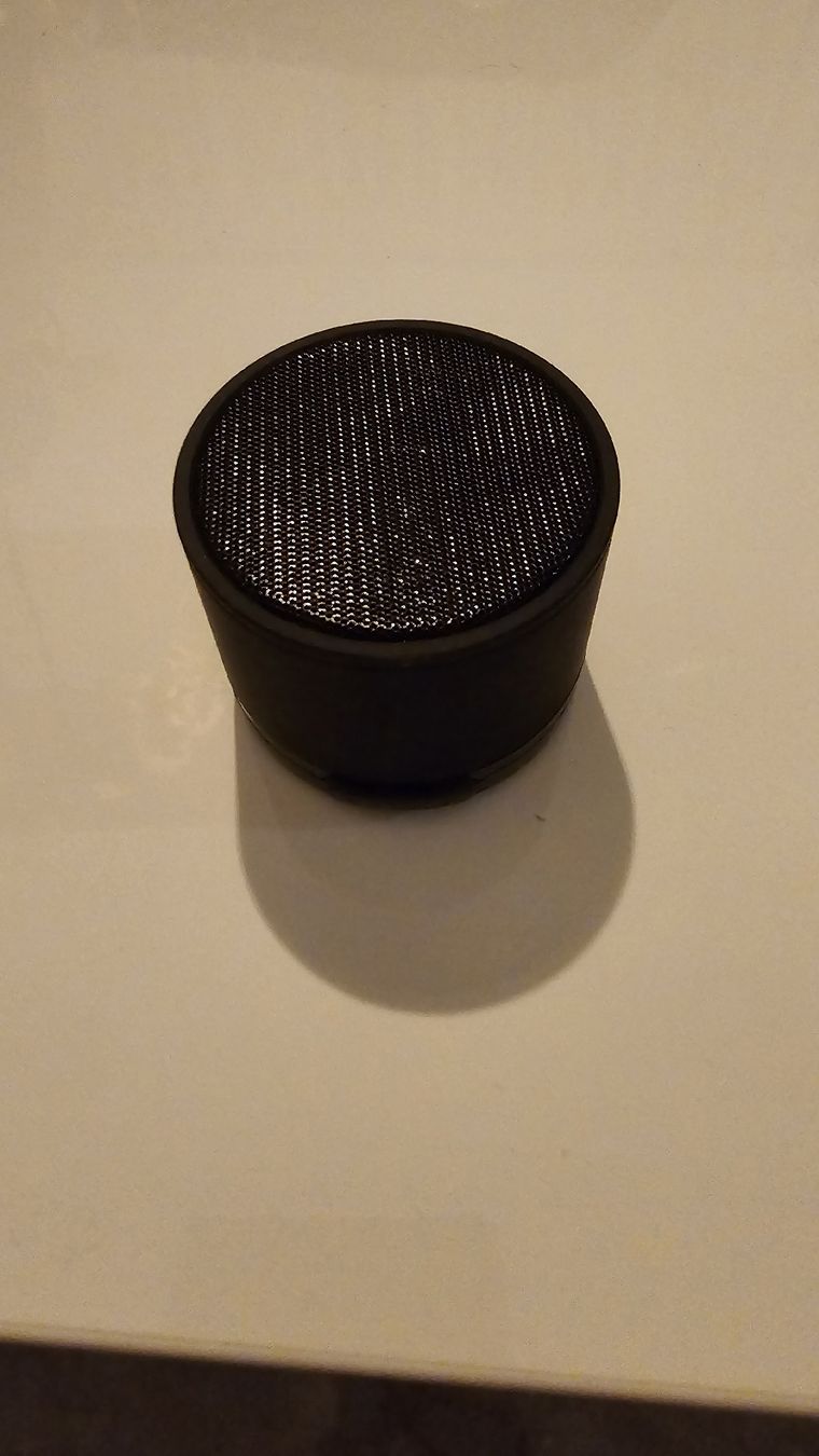 Lautsprecher: Tragbarer Bluetooth Lautsprecher EV-S005 – Gebraucht aus Lengnau BE von Thanu1994