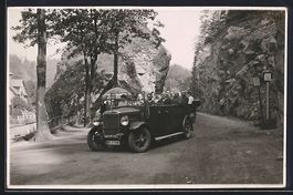 Foto-AK Auto Mercedes Benz, Vollbesetzte