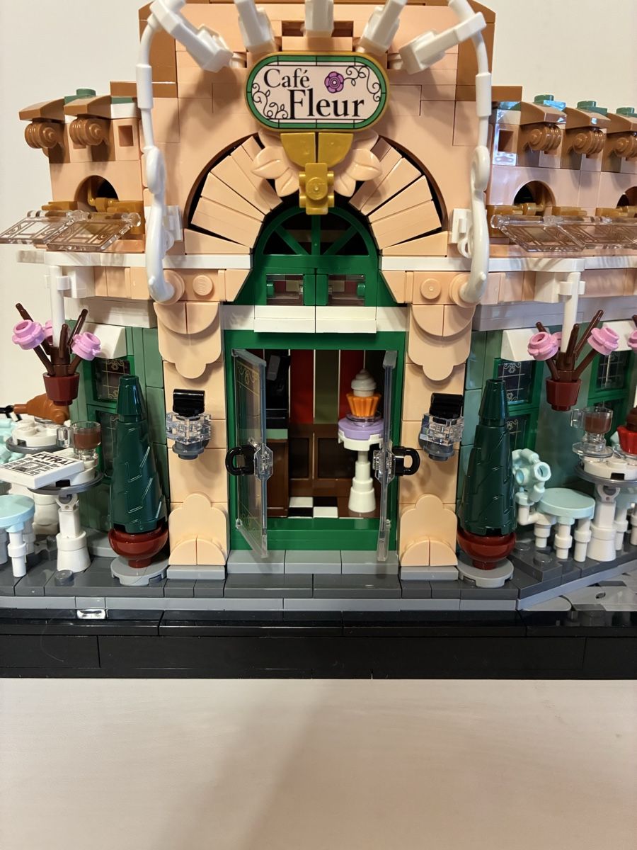 Lego Kit di costruzioni: Lego Cafe Fleur – Usato da Speicher venduto da spla03 1