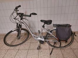 E-Bike Silber Damenfahrad Rahmenhöhe 50cm gebraucht