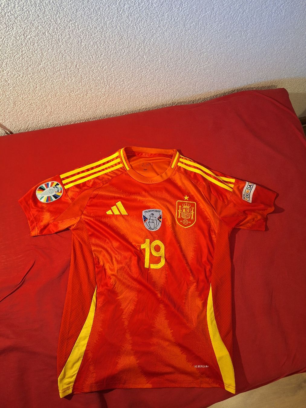 Adidas Canottiere & Pantaloni: Lamine Yamal 19 Trikot Spanien – Usato da Oey venduto da 4132uhu