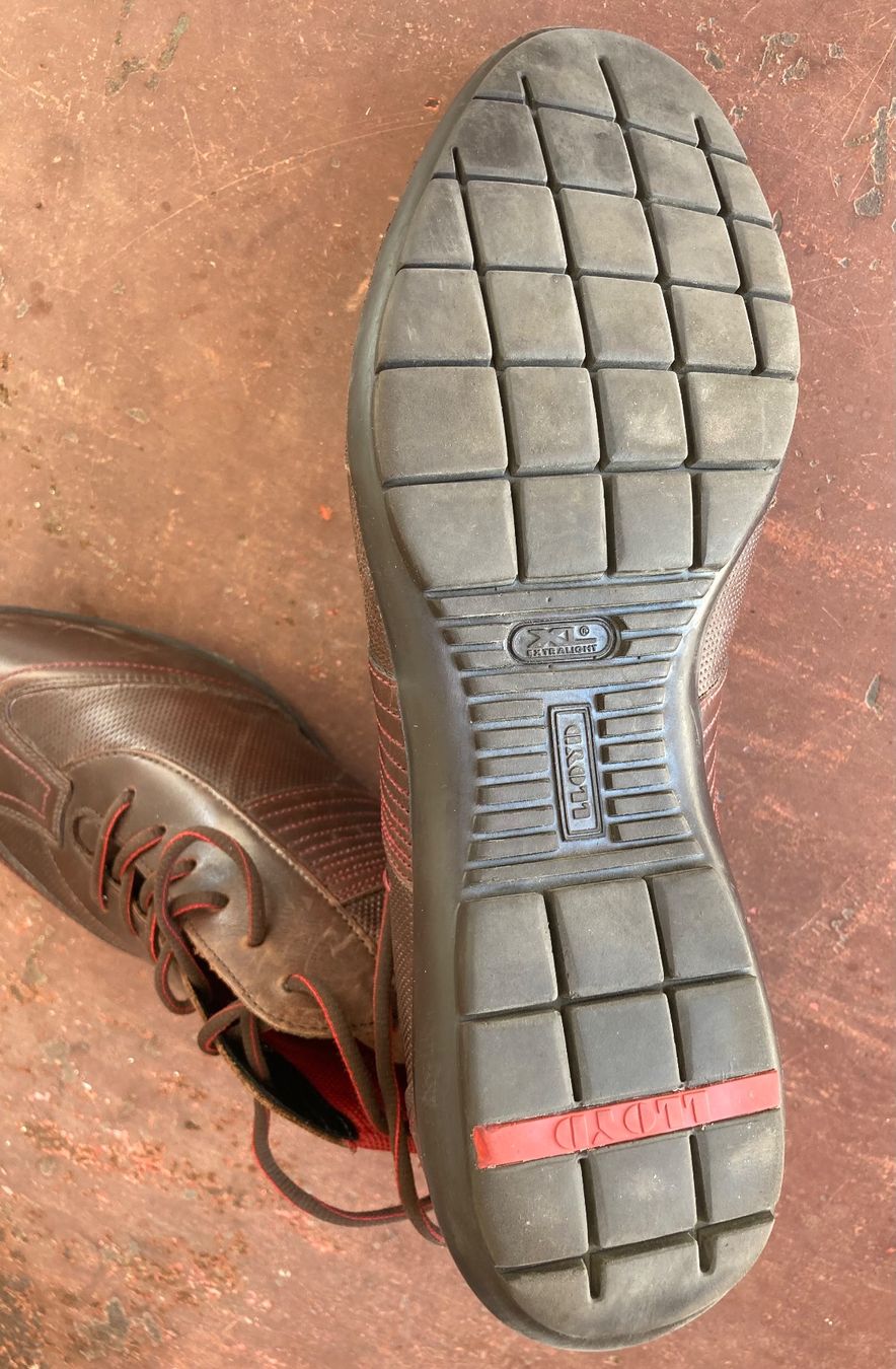 Lloyd Scarpe da uomo: Lloyd Herrenschuhe Gr. 9 braun – Usato da Riniken venduto da begeh-r-bar 2