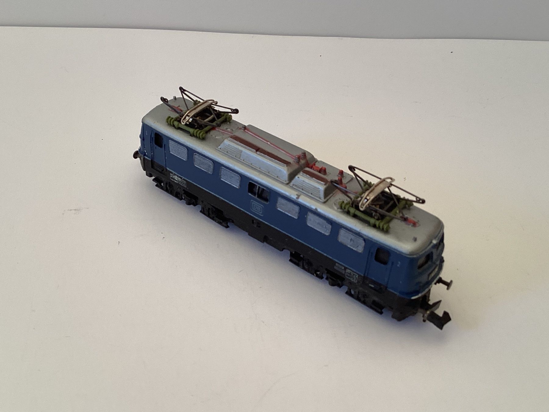 Arnold Modellini di ferrovie: Arnold BR E10.232 DB 1:160 BASTELWARE – Usato da Effretikon venduto da simtek_de 1