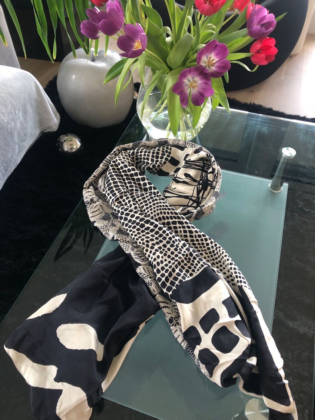 Foulard & Sciarpe: Italienischer Seidenschal – Usato da Balgach venduto da Fashionistalady