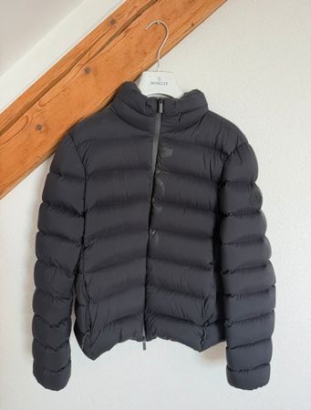 Doudoune Moncler noir, taille 3 / M