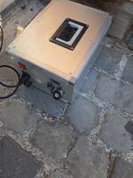 12-V Powerbox / Batteriebox mit Ladegerät & Solaranschluss