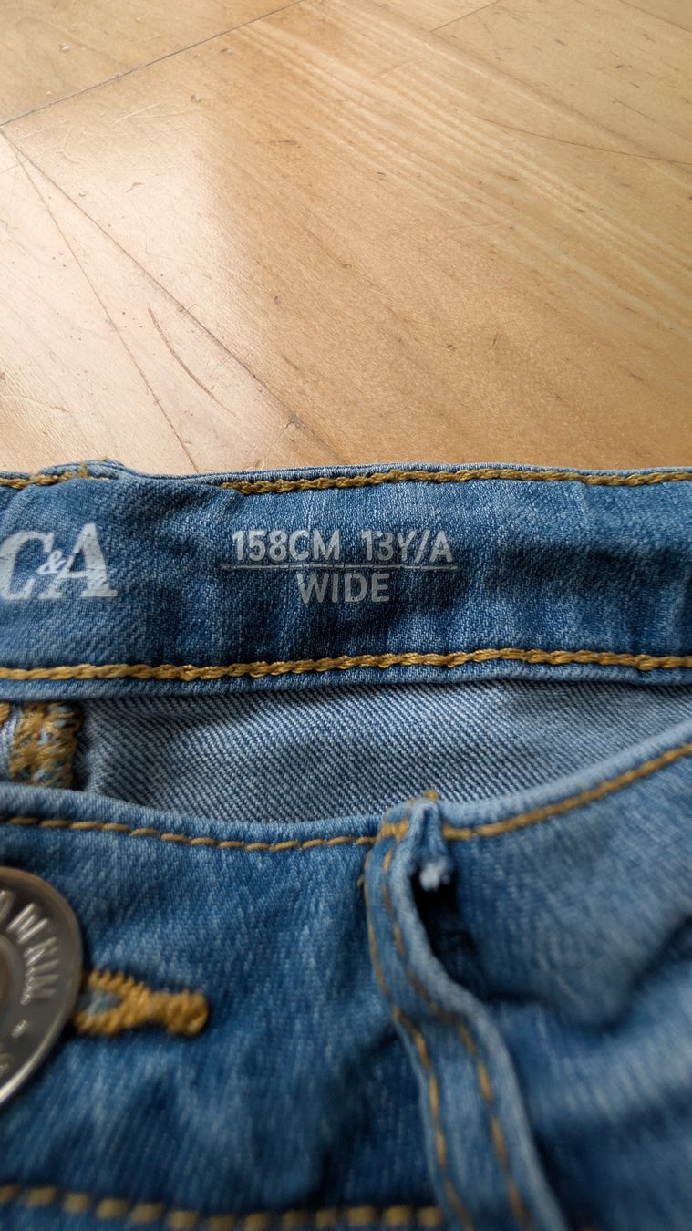 C&A Pantaloni: Jeans – Usato da Stäfa venduto da Viviane77 3