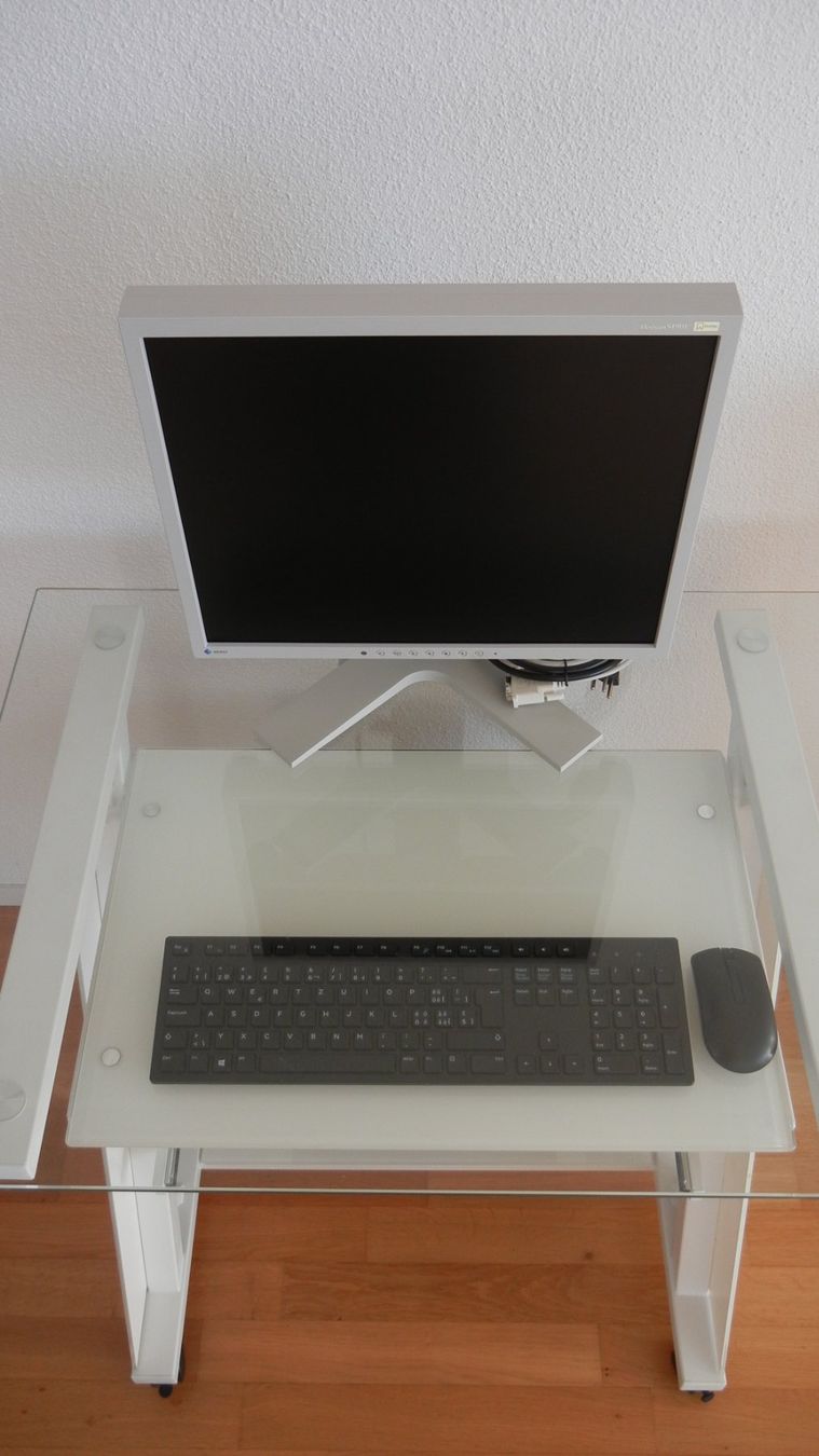 Scrivanie: Computertisch auf Rollen - Top! – Usato da Galgenen venduto da flat51 4