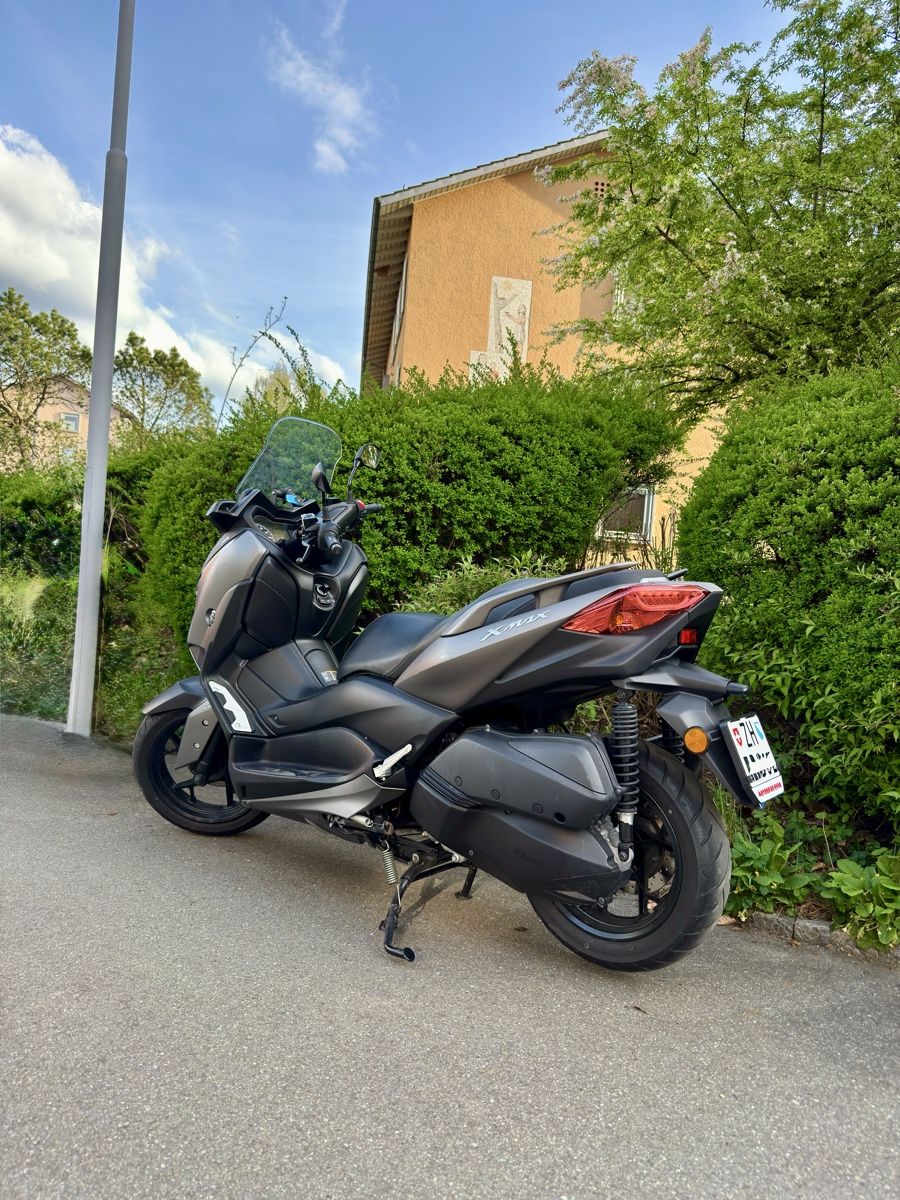 Yamaha Scooter: Yamaha XMAX 300 mit ABS – Usato da Zürich venduto da Daveischda 2