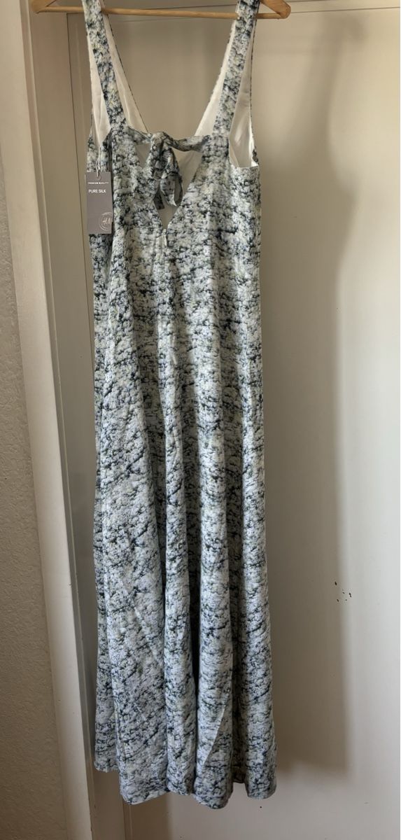 H&M Vestiti: Robe longue en soie H&M 36 – Nuovo e nell'imballaggio originale da Ostermundigen venduto da Delphine74