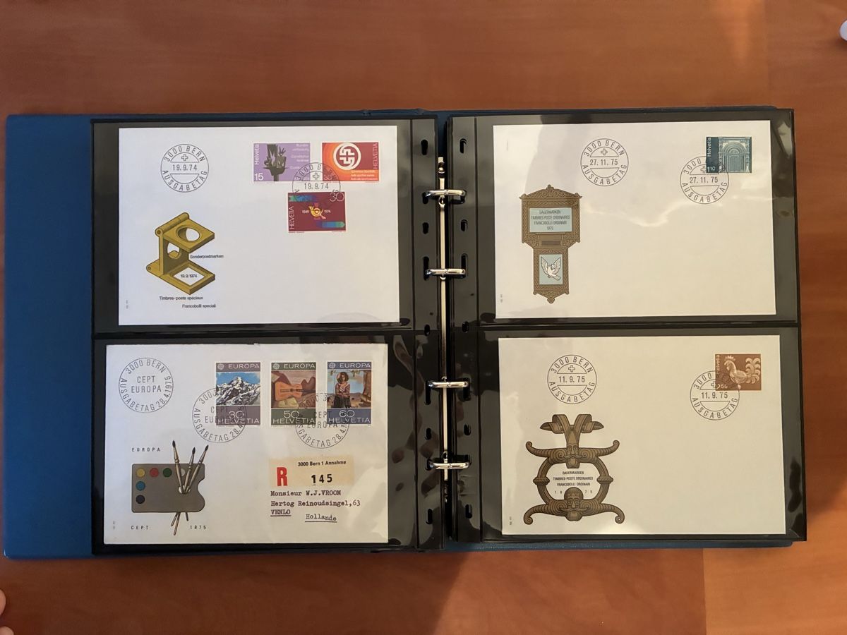 Tutti i francobolli: Album mit Ersttagbriefe, 1958 - 2001 – Nuovo (secondo la descrizione) da Basel venduto da luginbhl1431 7
