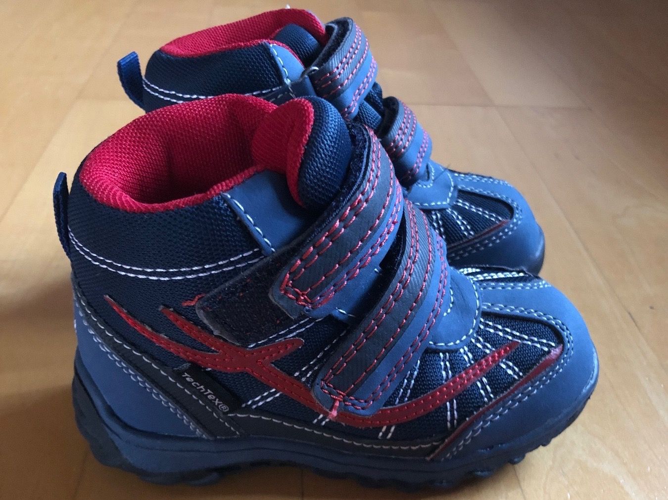 Scarpe per ragazzi: Winterschuhe TechTex, Gr.23 – Usato da Kappel SO venduto da Fabruzzi 1
