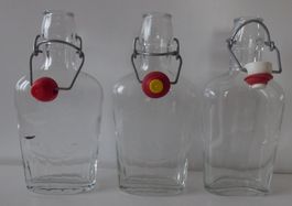 3 Schnapsflaschen - 2x Zwetschgen Muster eingekratzt