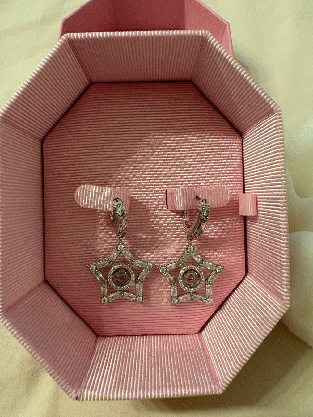 Boucles d'oreille: Boucles d'oreilles Swarovski – Neuf (Voir description) à Plan les Ouates par didi911
