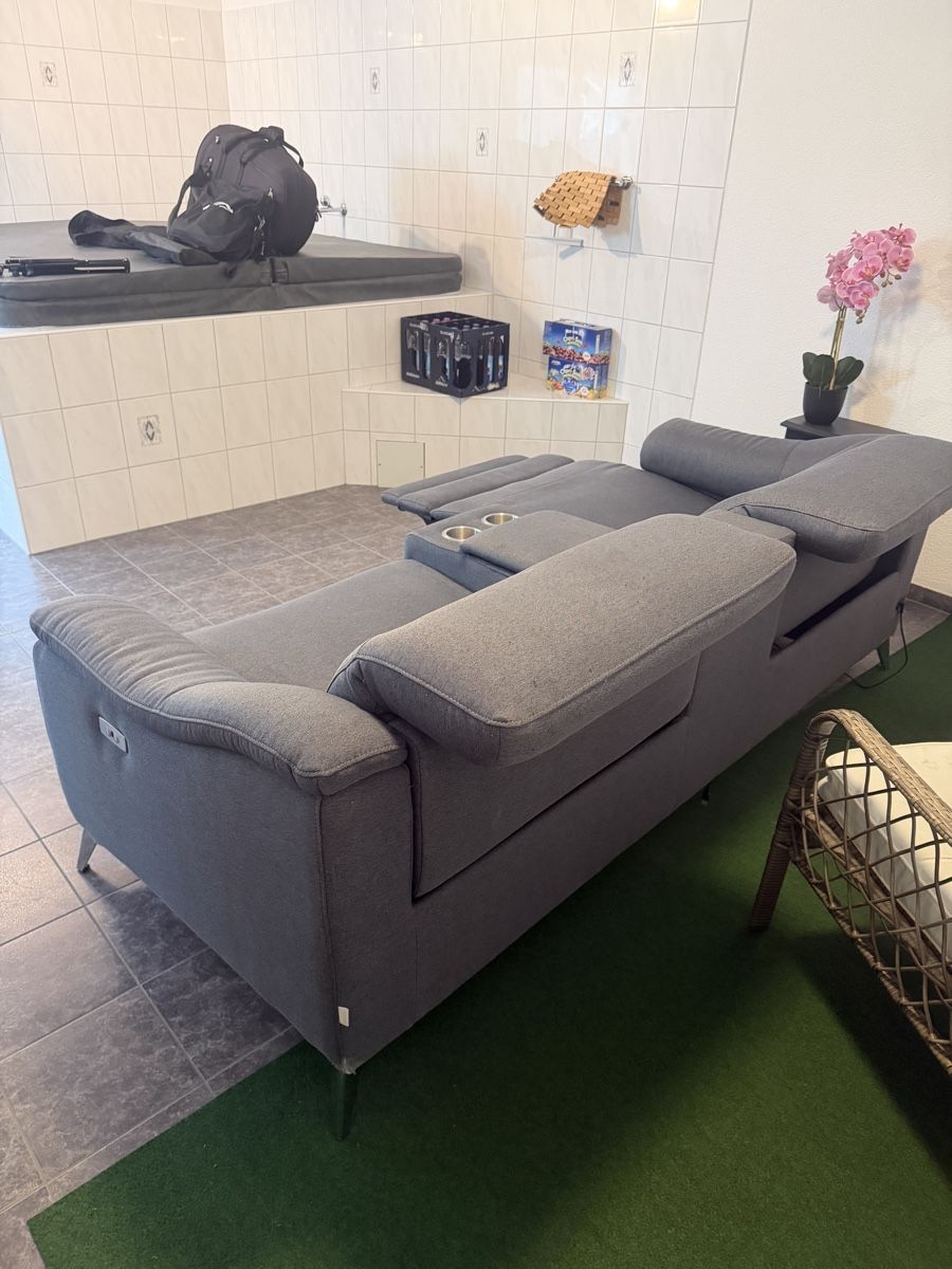 Divani: Sofa/Kinosofa – Usato da Thayngen venduto da jgu_jr28 2