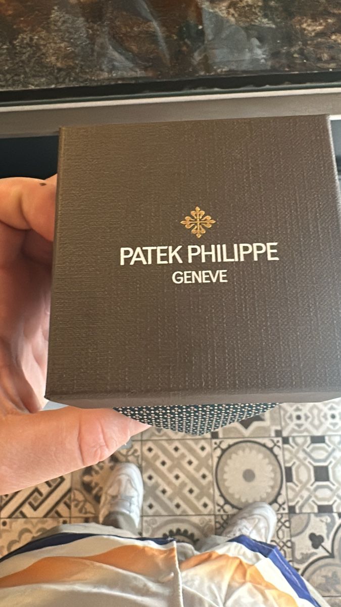 Patek Philippe Cravatte: Patek Philippe Krawatte und passendes Einstecktuch, exklusiv – Nuovo e nell'imballaggio originale da Buchs SG venduto da dom_xzn9 1