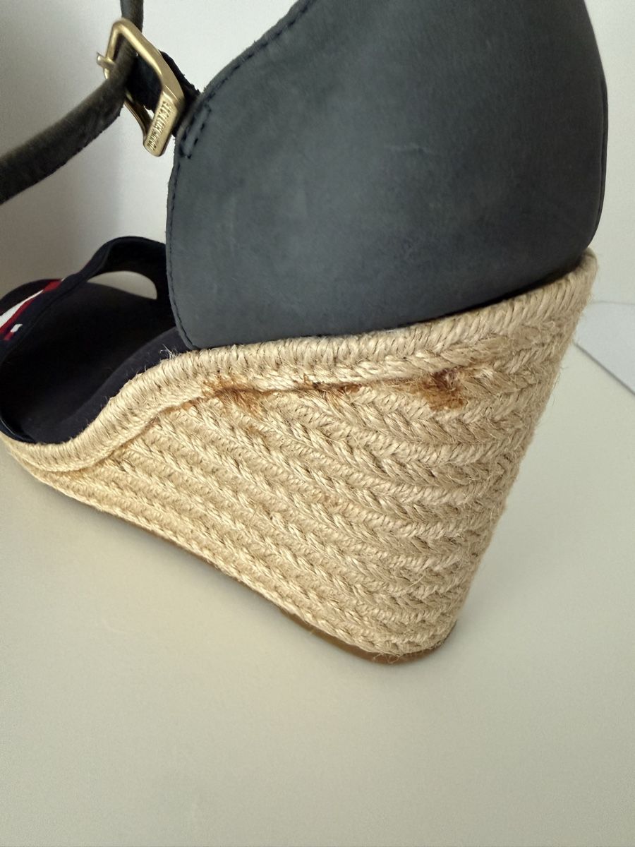Tommy Hilfiger Scarpe da donna: Tommy Hilfiger Sandalen Grösse 40  – Usato da Meggen venduto da edwardcallan 3