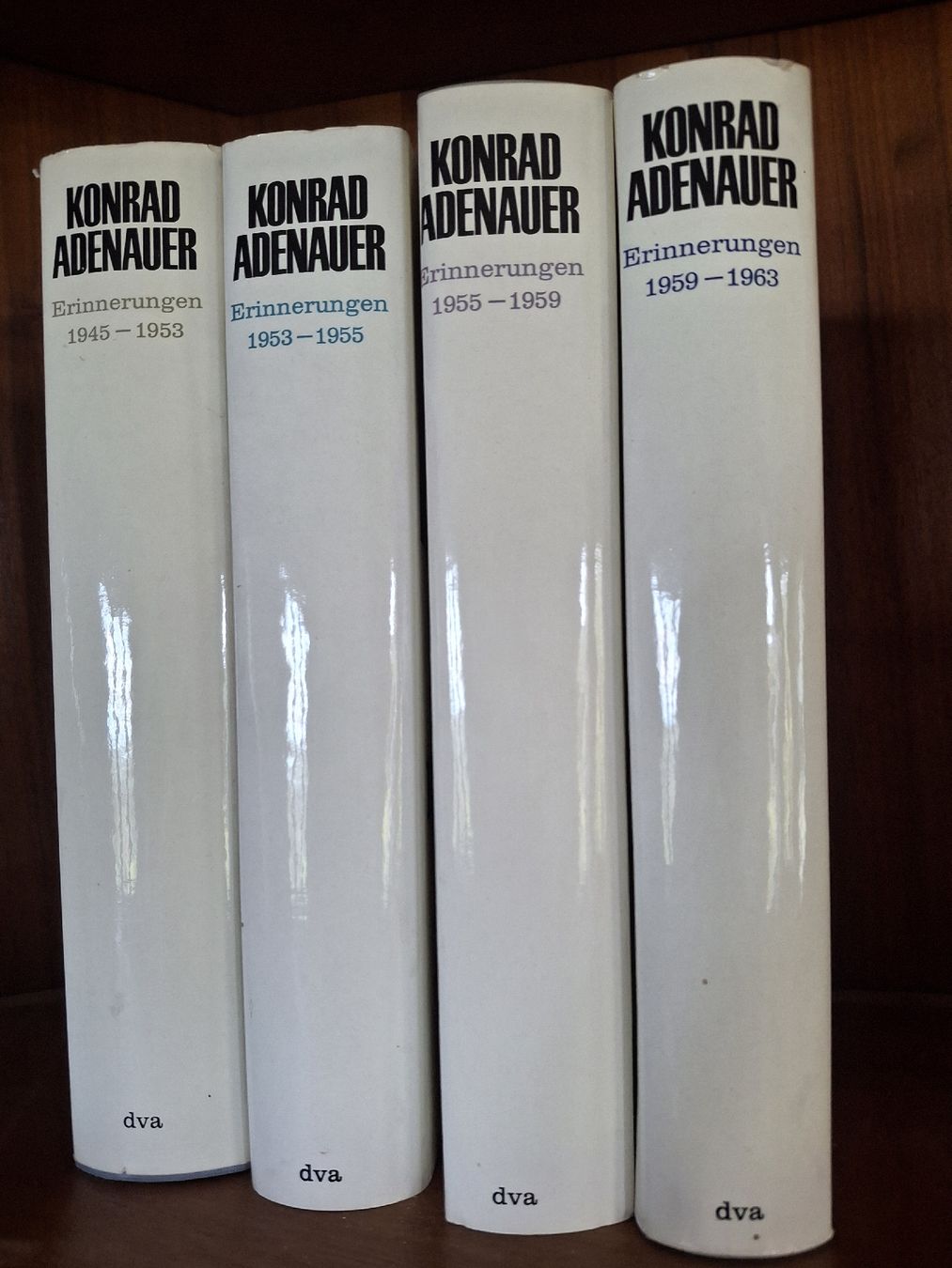 Libri: Konrad Adenauer Erinnerungen 1945-1963  – Usato da Bäriswil BE venduto da vonys