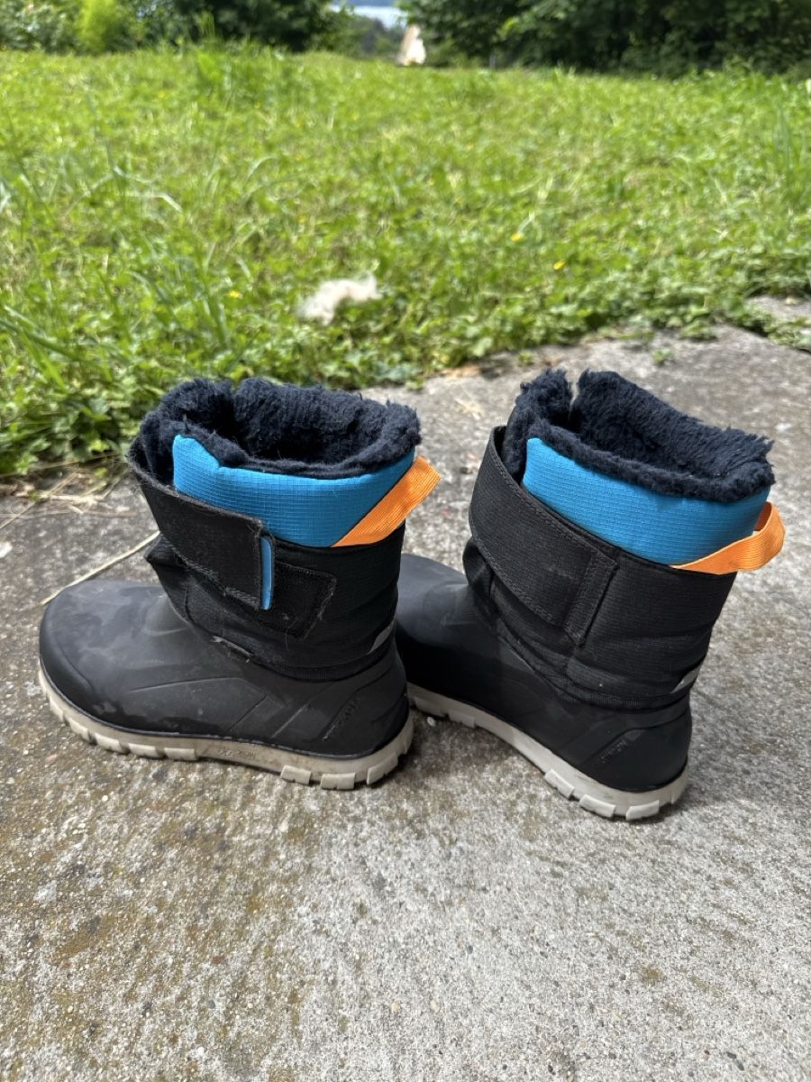 Decathlon Scarpe per ragazzi: Snow shoes – Usato da Männedorf venduto da Clearskies 3