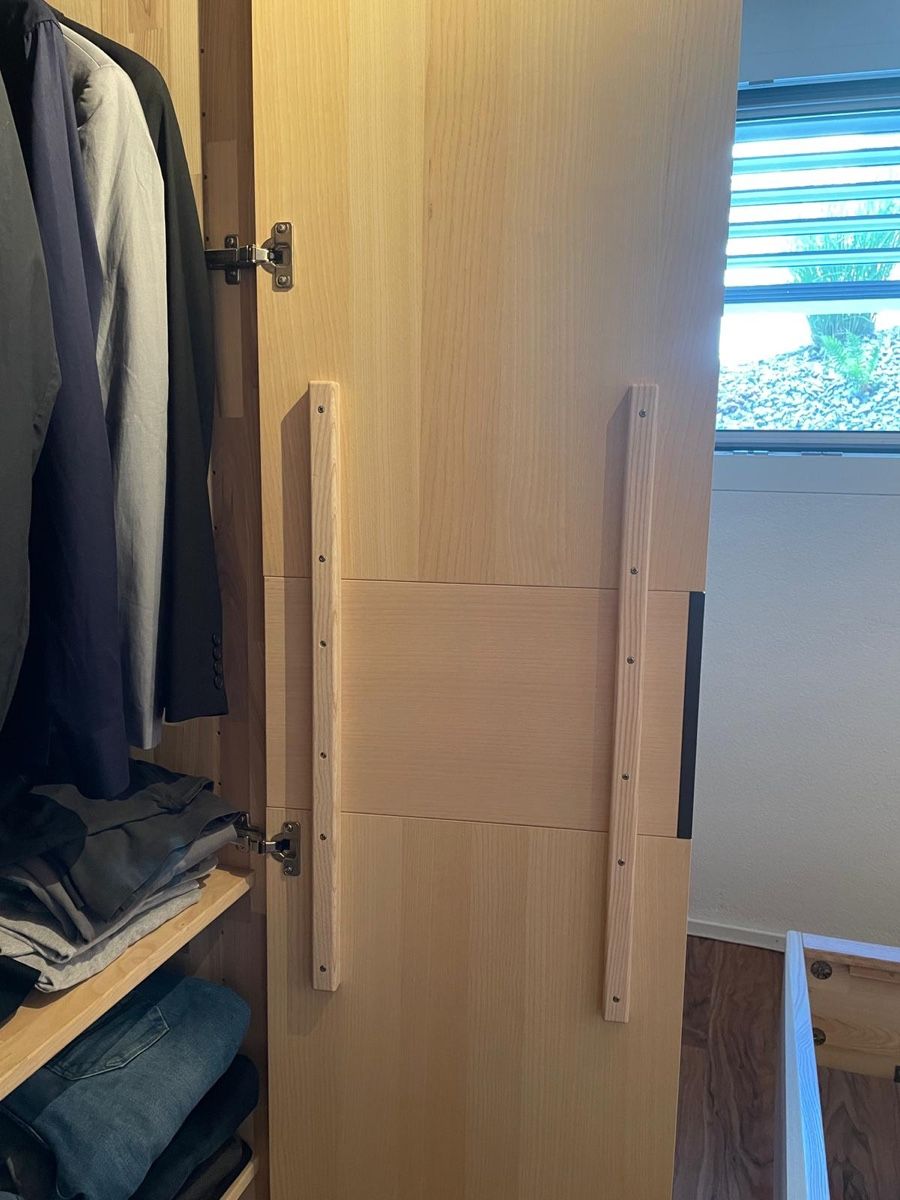 Armadi: Kleiderschrank Massiv Holz – Usato da Schüpfheim venduto da ele_y2dq 3